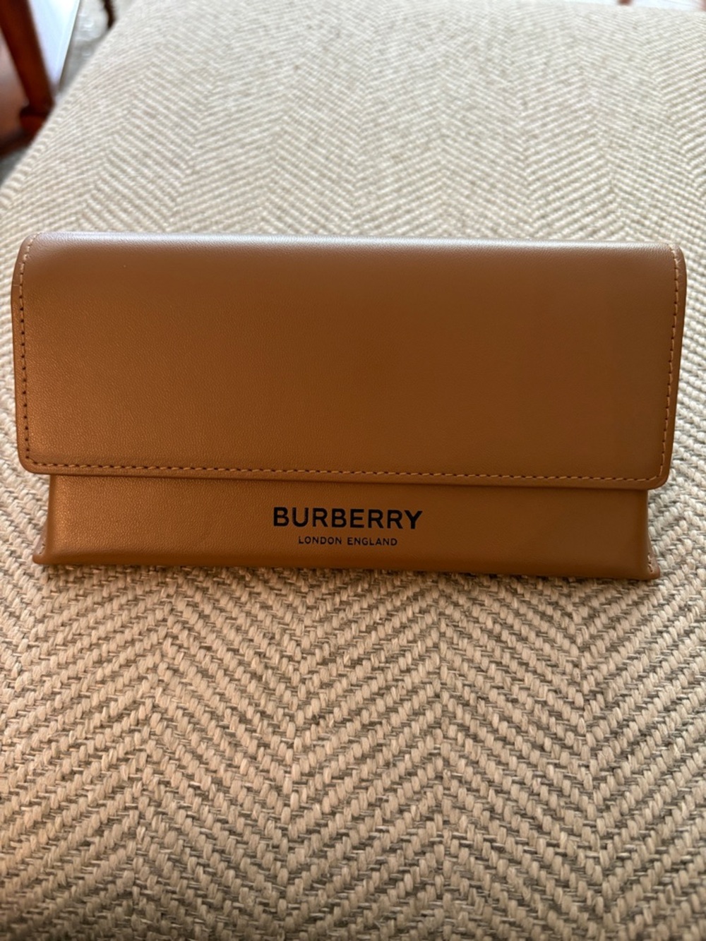 Burberry Tan Sunglasses Case and Dust Cloth